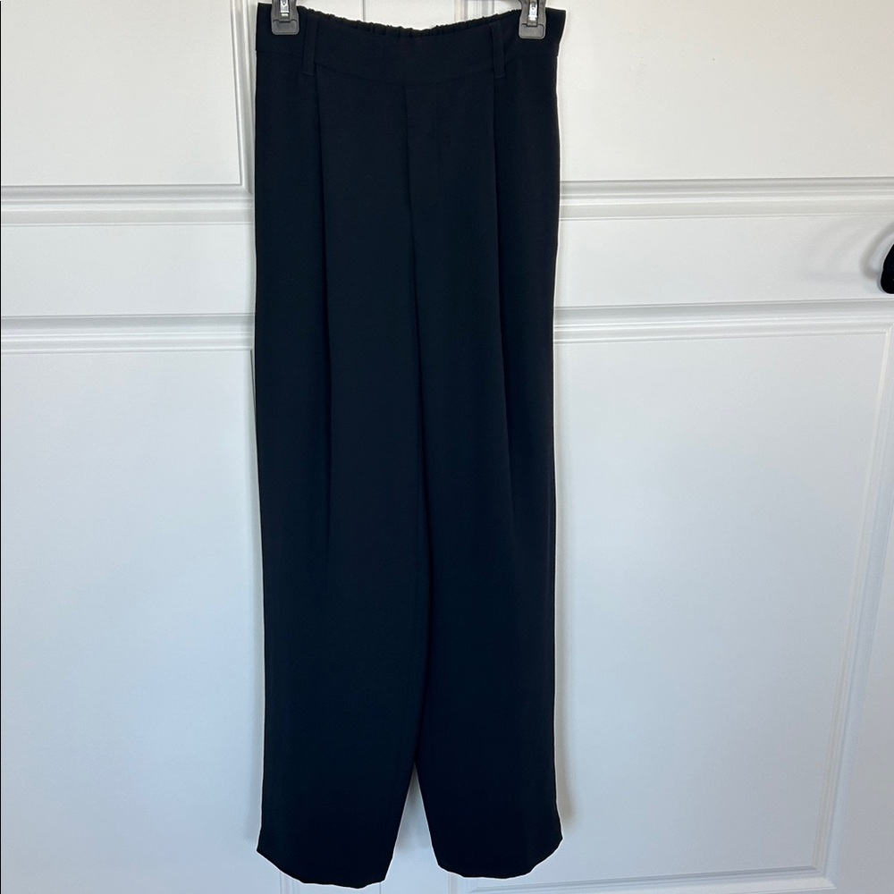 NWOT Vince Elegant Navy Blue Wide-Leg Trousers